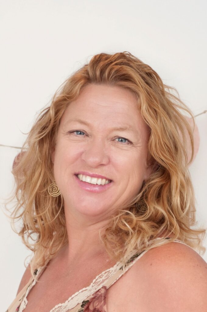 Cynthia Brummelhuis, Registered Psychologist providing trauma, anxiety and mental health counselling in Alberta and Saskatchewan
